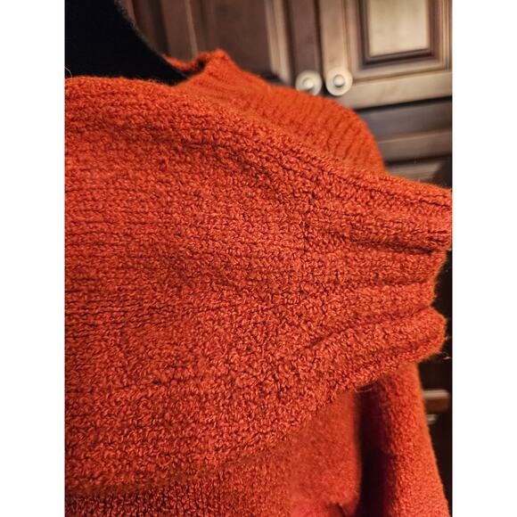 OVERSIZED BURNT ORANGE SWEATER FROM HOLLISTER SIZE XS - Picture 3 of 8